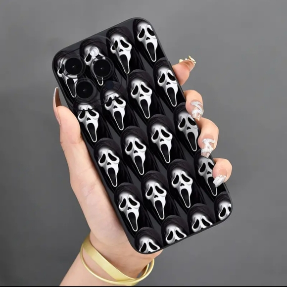 NWT!! GHOSTFACE FROM THE ICONIC HORROR FILM SCREAM IPHONE CASE !! - Picture 8 of 14